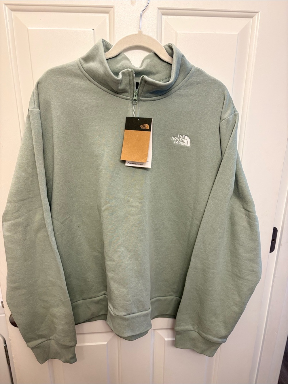 The North Face Light Sage Green Half-Zip Pullover XXL
